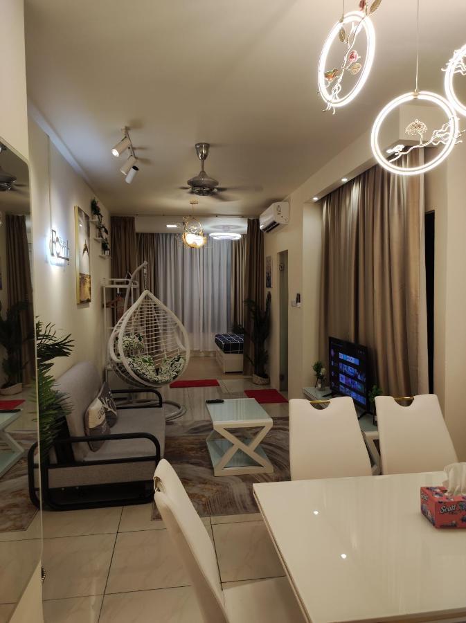 Thirteen Residence Tr06 @ Itcc Manhattan Suites Kota Kinabalu Esterno foto